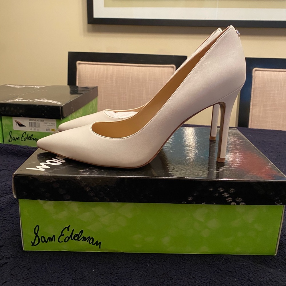 Sam Edelman White Pumps